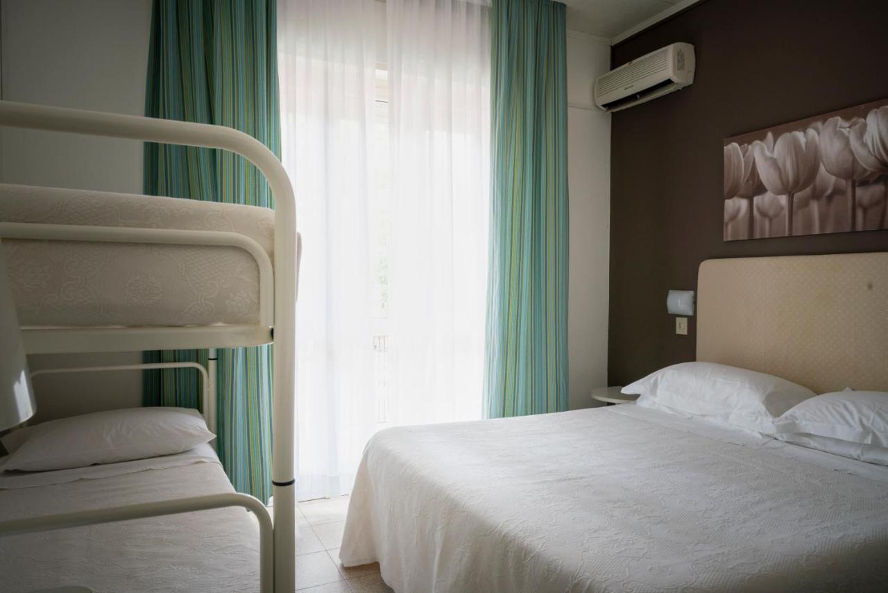 Hotel Maarea Milano Marittima Kültér fotó